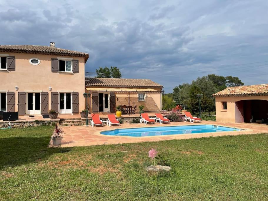 Le Calme De La Campagne Proche De Tout..... Ferienhaus *